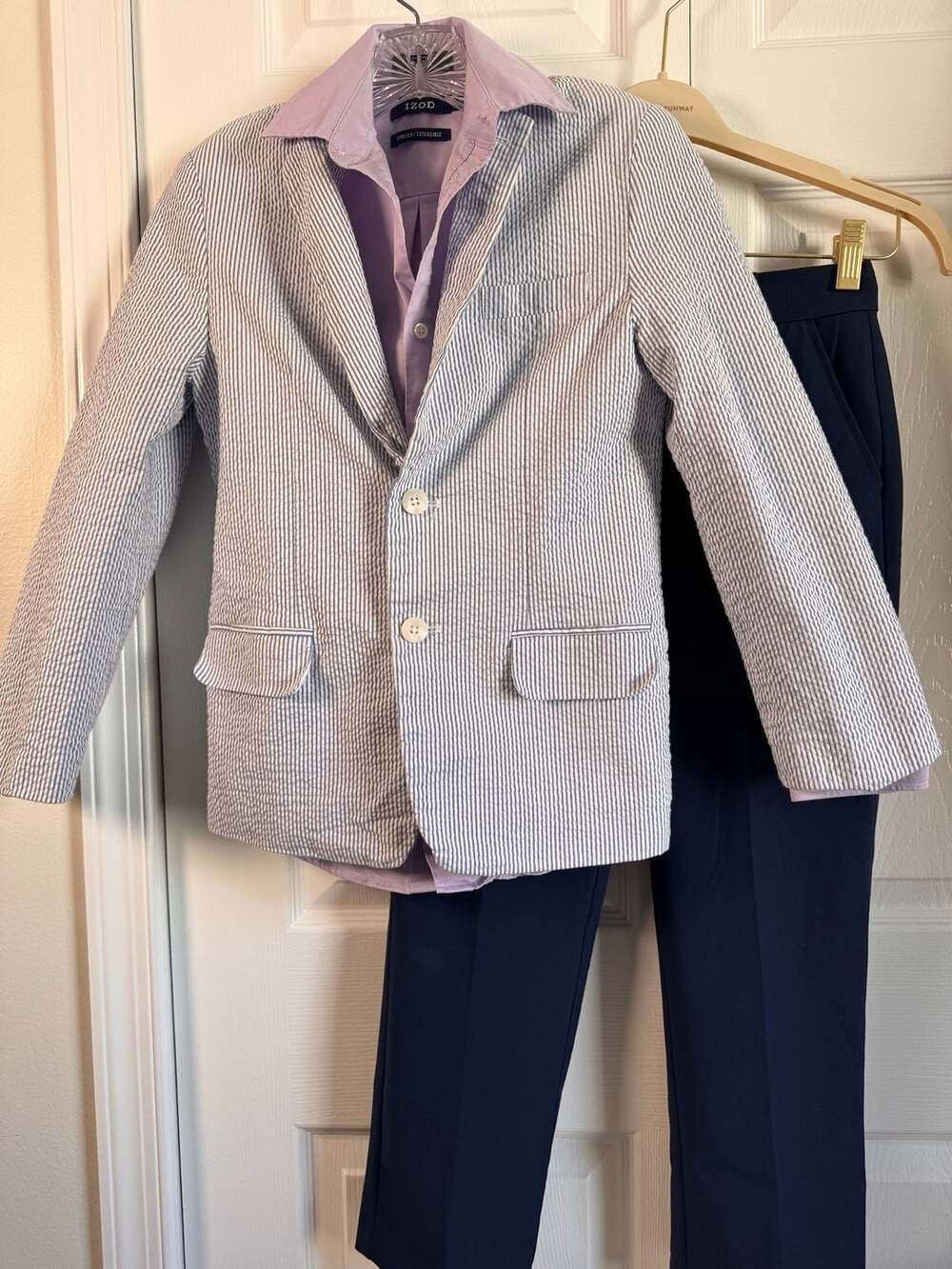 IZOD Boy's 3-Piece Suit Set Seersucker Blazer Size 12 Shirt 10/12 Pants 10
